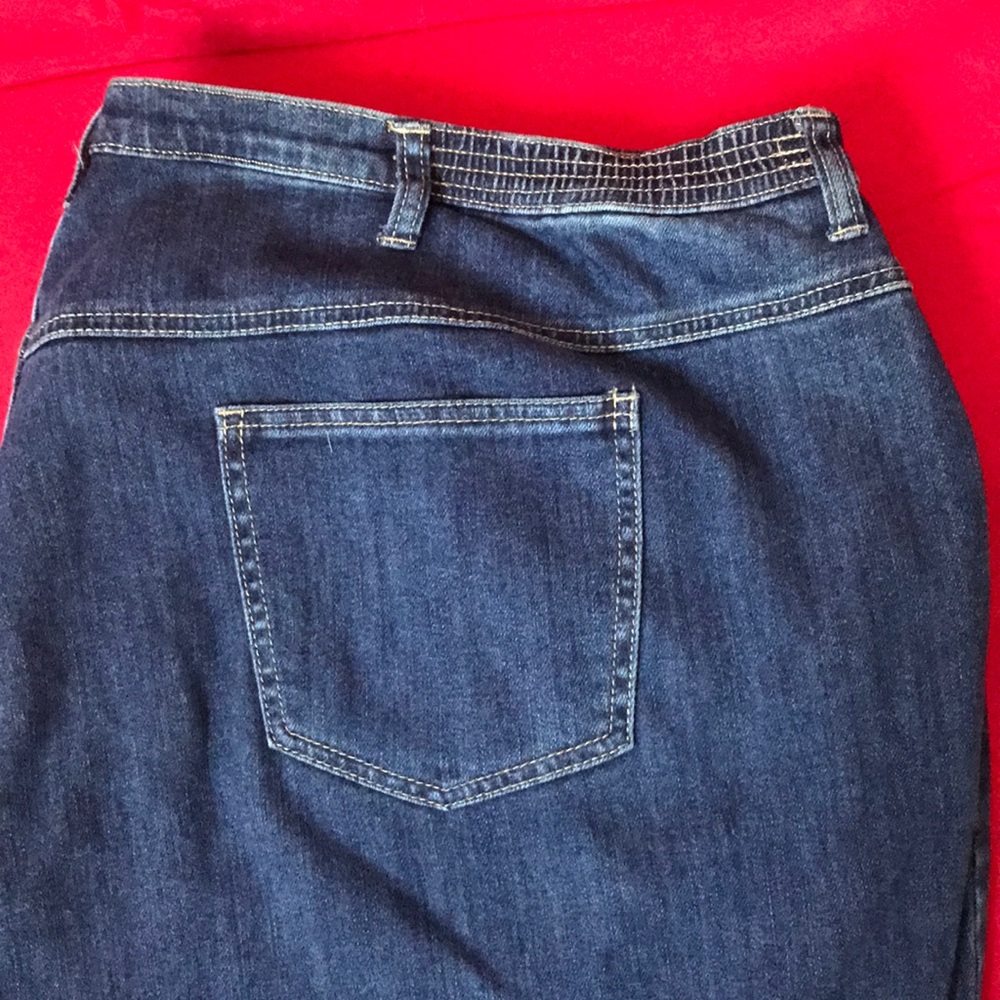 Catherines Right Fit Curvy Blue Jeans - Picture 2 of 3